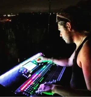 Romain Alberato
Régisseur Son / Lumière